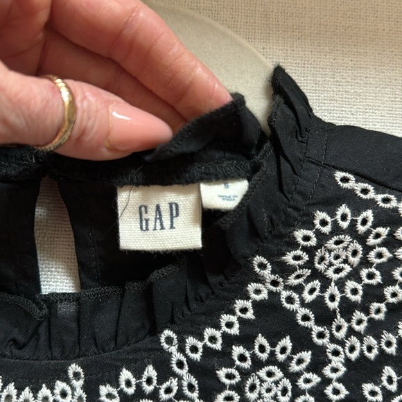 NWOT Gap size small blouse black and white 100% cotton - Picture 4 of 4